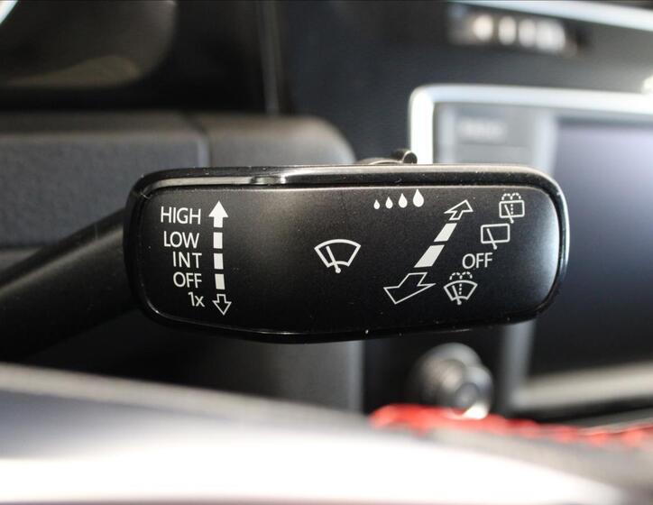 Volkswagen Golf 21