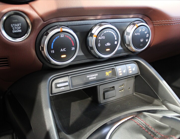 Mazda MX-5 21