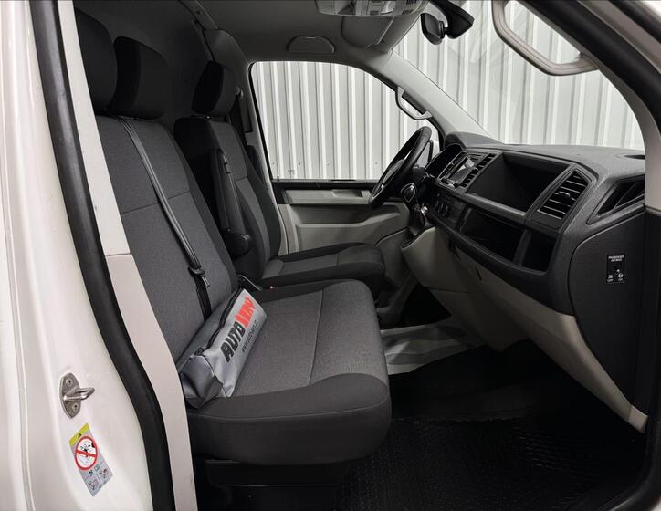 Volkswagen Transporter 37