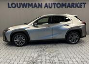 Lexus UX 300h 3