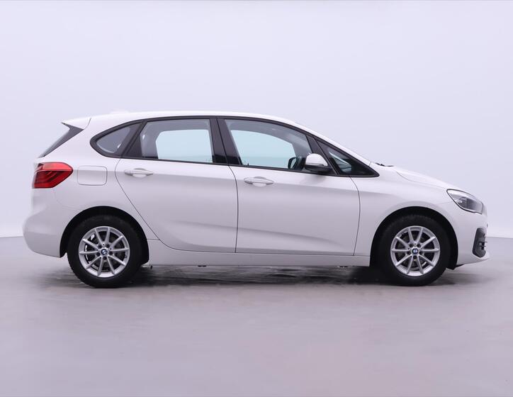 BMW Řada 2 8