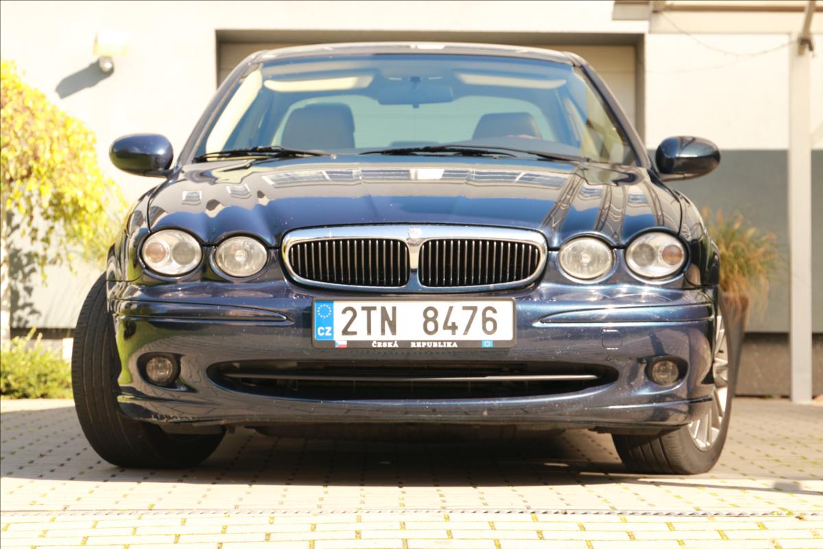 Jaguar X-Type