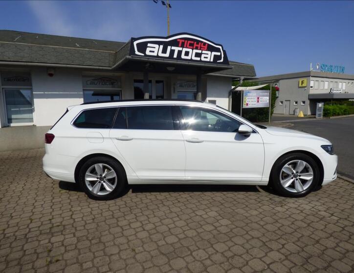 Volkswagen Passat 2