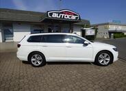 Volkswagen Passat 2
