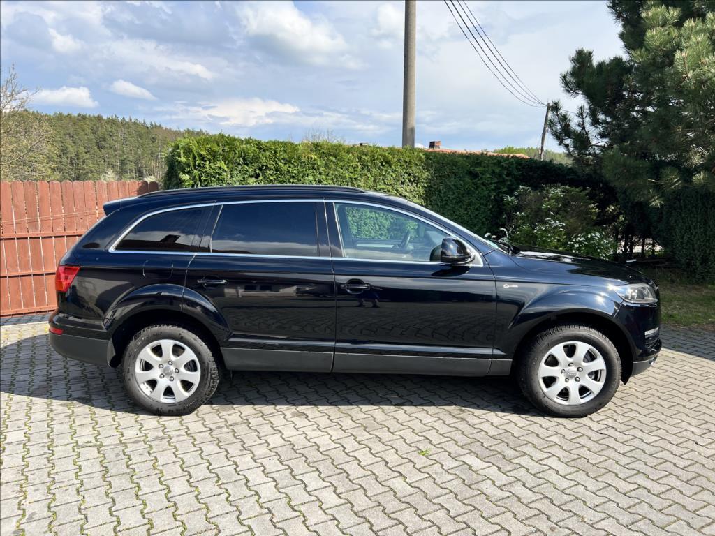 Audi Q7 9