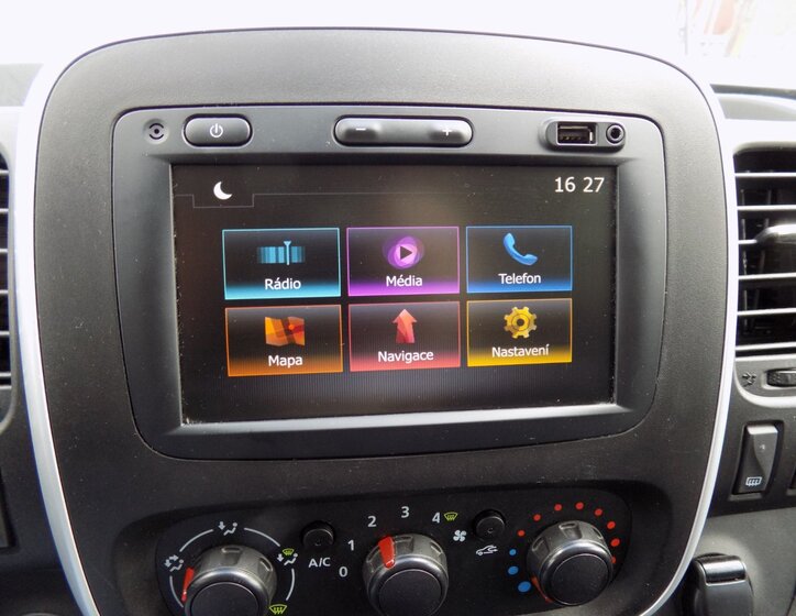 Renault Trafic 23