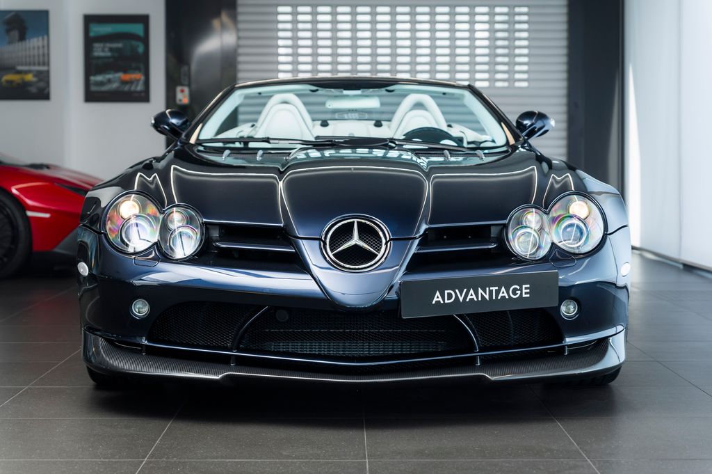Mercedes-Benz SLR