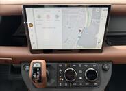 Land Rover Defender 22