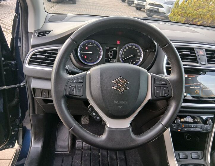 Suzuki SX4 S-Cross 19