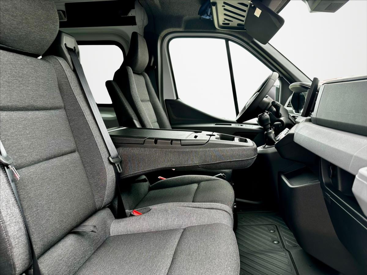 Nissan Interstar