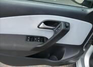 Volkswagen Polo 32