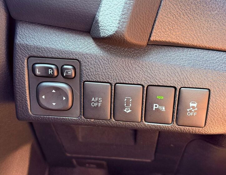 Toyota Auris 22