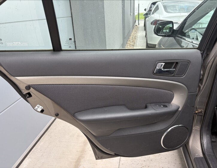 Chevrolet Epica 17
