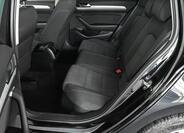 Volkswagen Passat 10