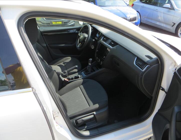 Škoda Octavia 10