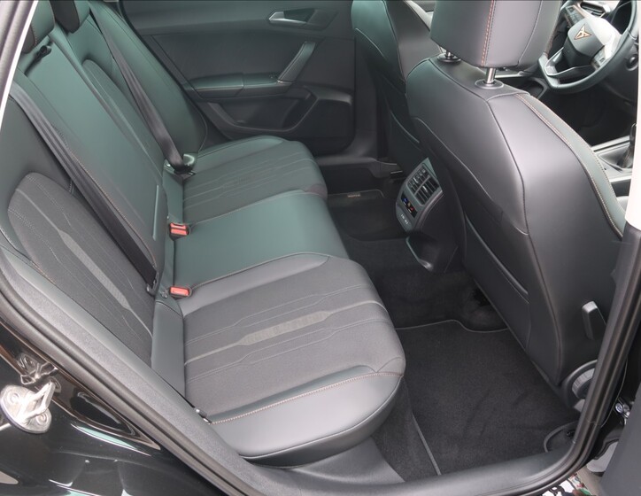 Cupra Formentor 12