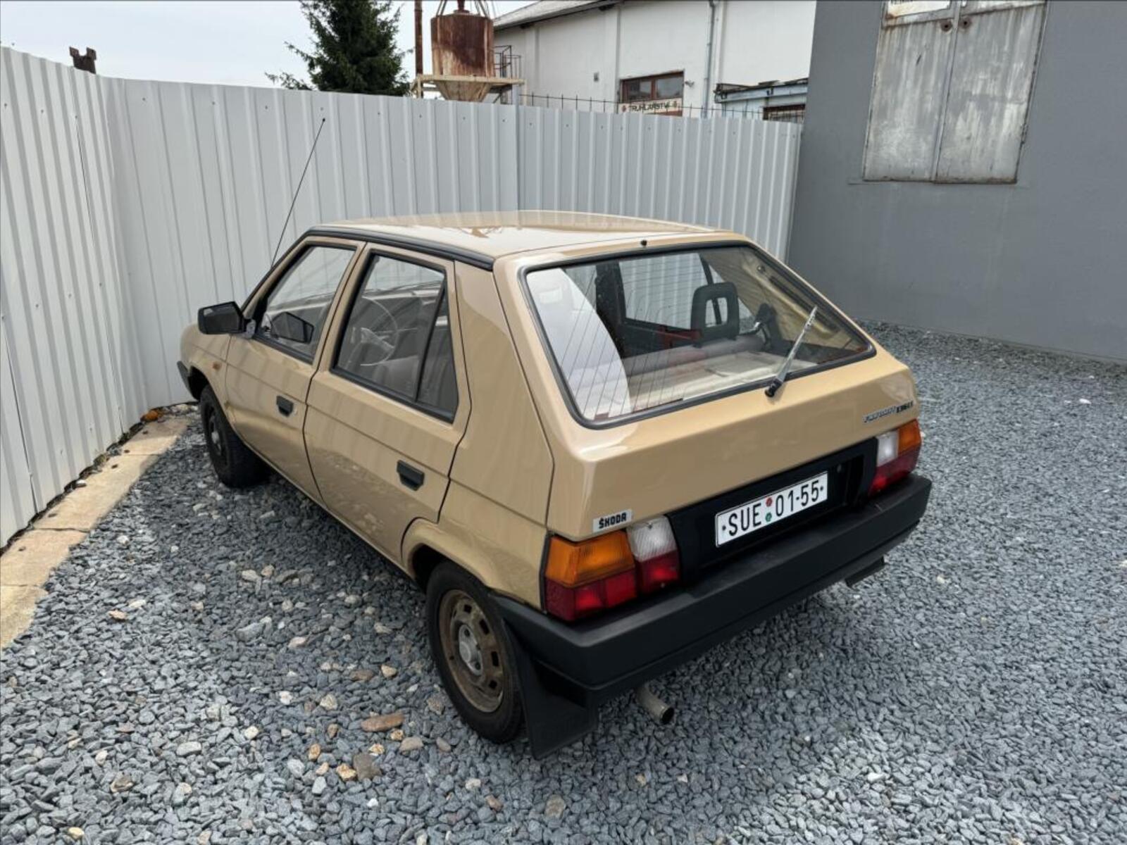 Škoda Favorit 10