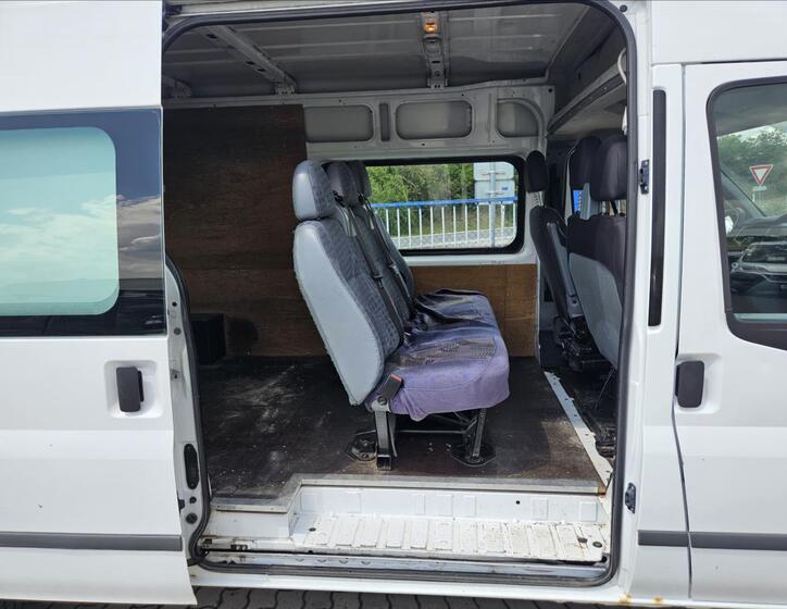 Ford Transit 7