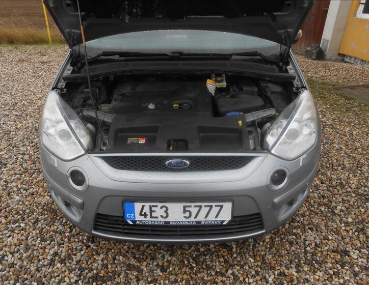 Ford S-MAX 21