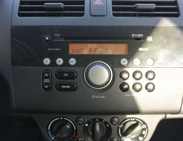 Suzuki Swift 19