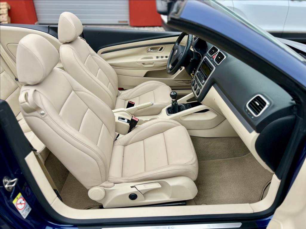 Volkswagen EOS
