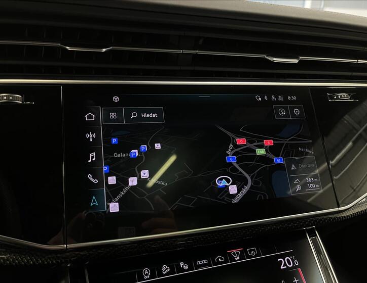 Audi SQ8 10