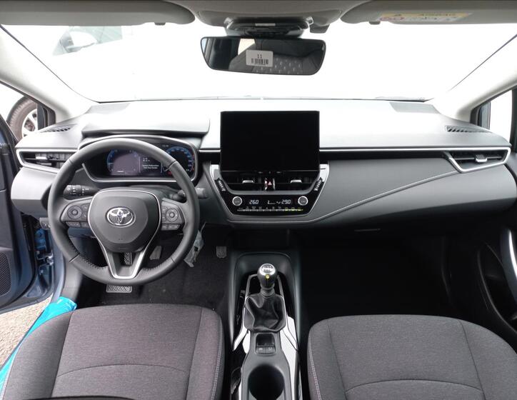 Toyota Corolla 13