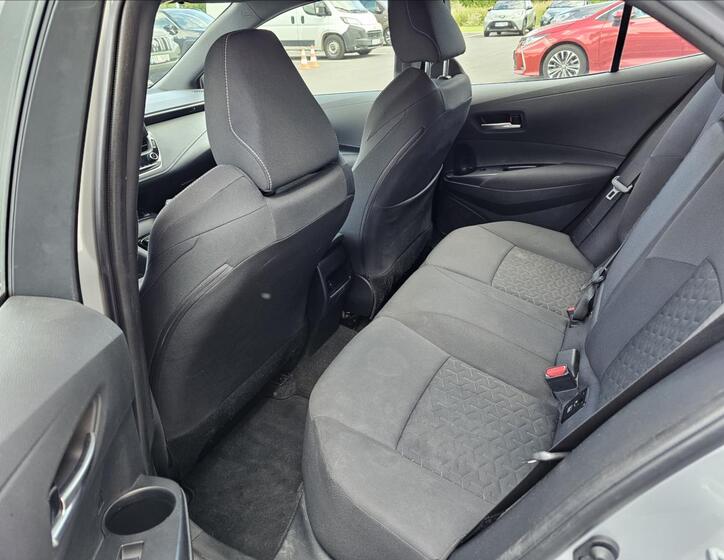 Toyota Corolla 9