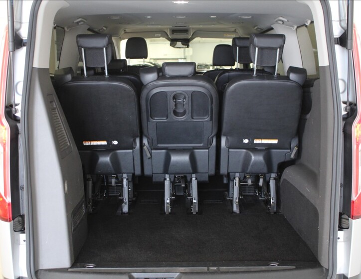 Ford Tourneo Custom 24