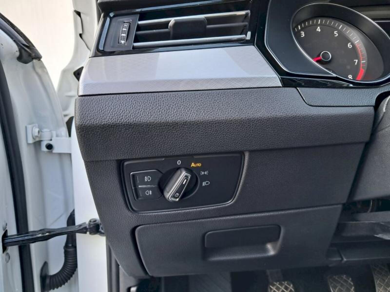 Volkswagen Passat 18