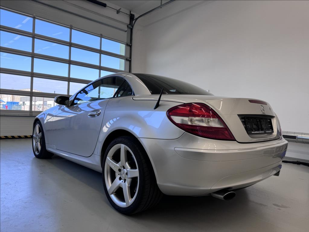 Mercedes-Benz SLK 8