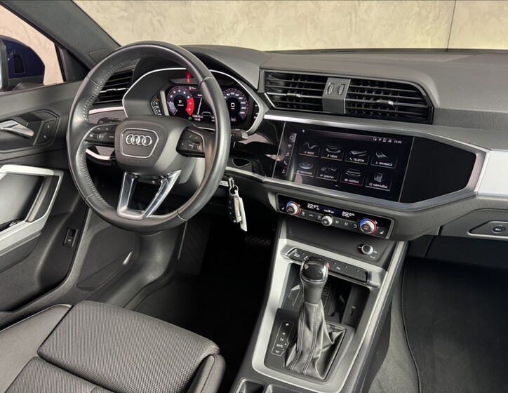 Audi Q3 18