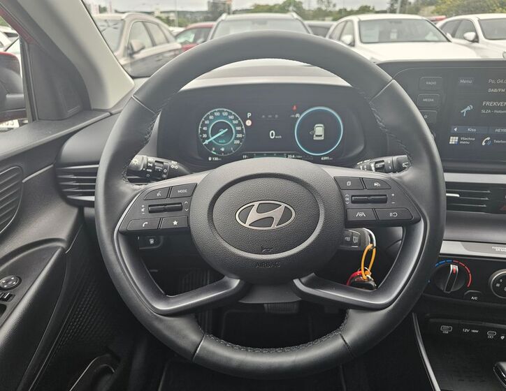 Hyundai i20 10
