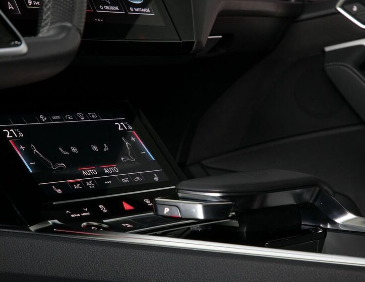 Audi e-tron 28