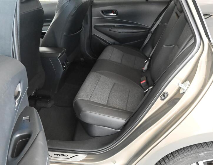 Toyota Corolla 10