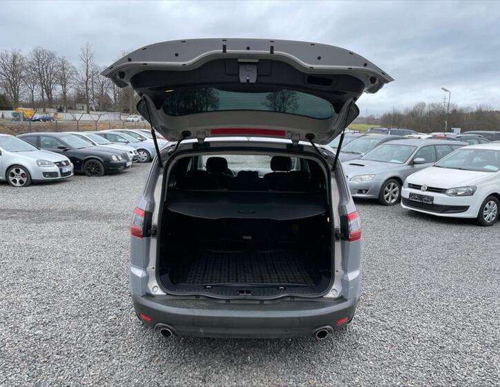 Ford S-MAX 18