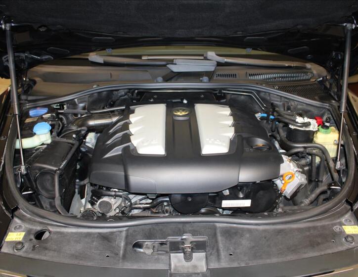 Volkswagen Touareg 7