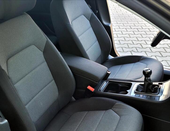 Volkswagen Passat 32
