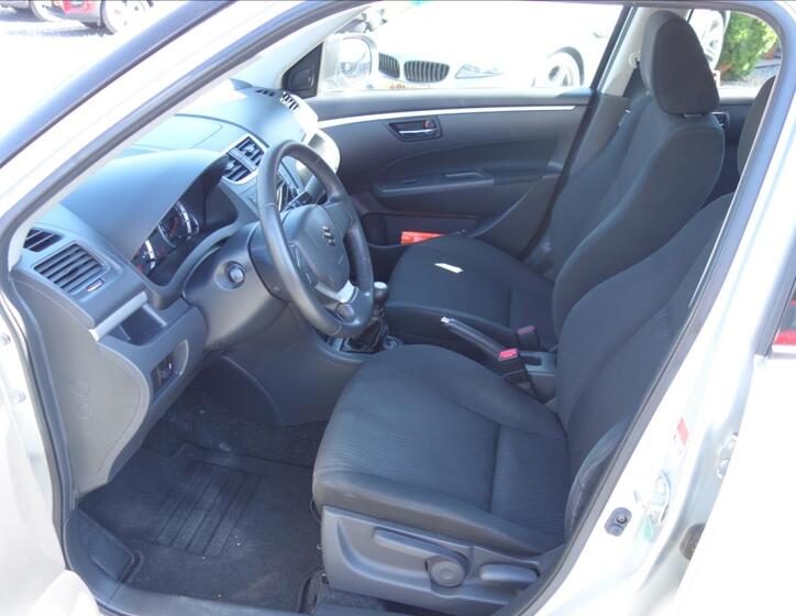 Suzuki Swift 9