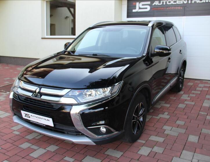 Mitsubishi Outlander 2