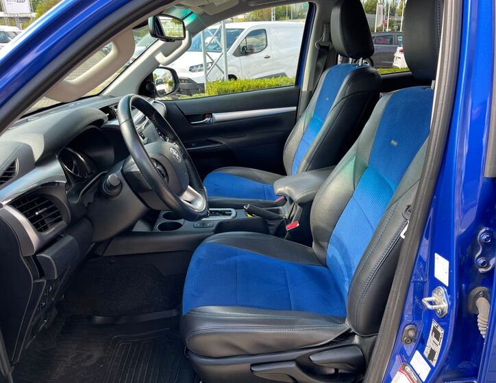 Toyota Hilux 13