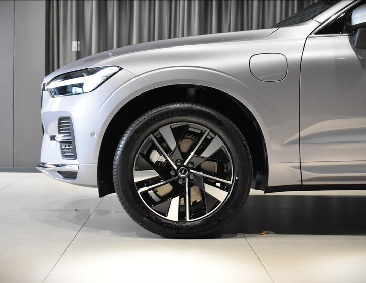 Volvo XC60 8