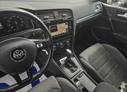 Volkswagen Golf 12