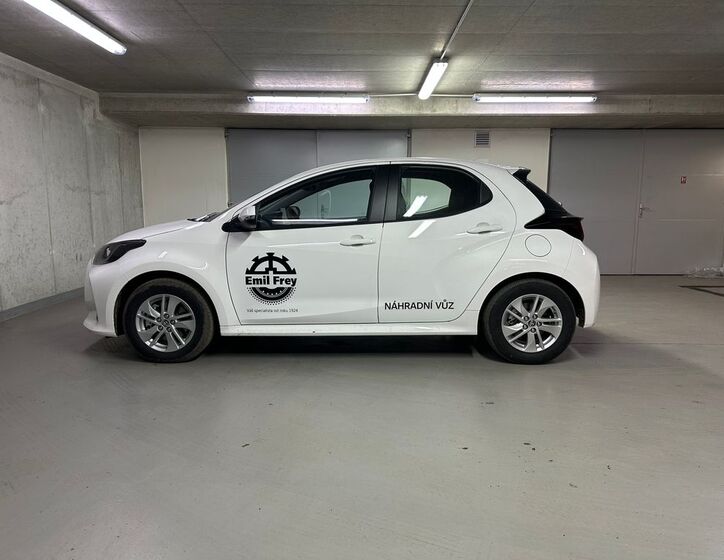 Toyota Yaris 8