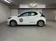 Toyota Yaris 8
