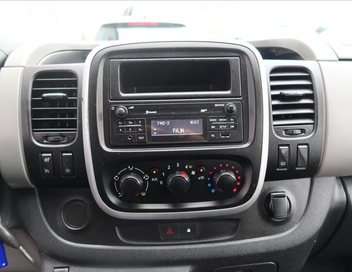 Renault Trafic 14