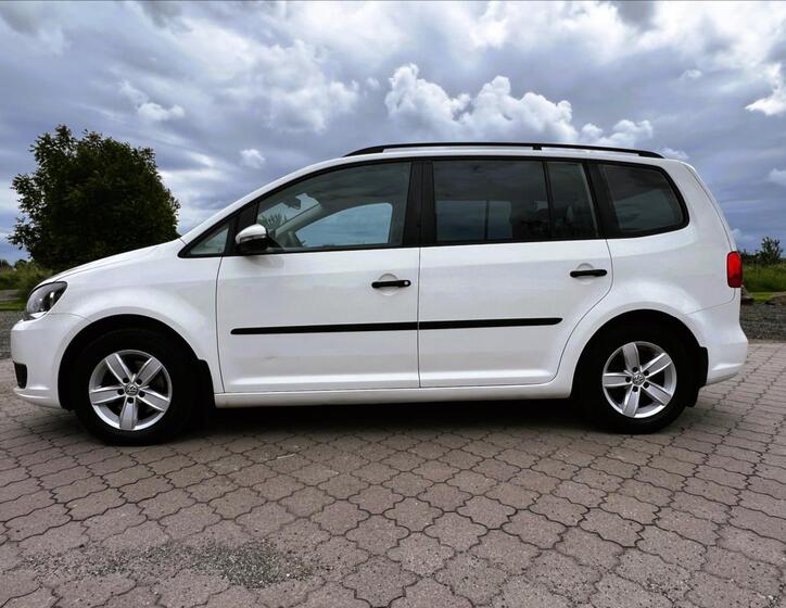 Volkswagen Touran 6