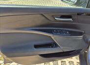 Jaguar XE 8