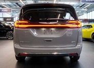 Chrysler Pacifica 4