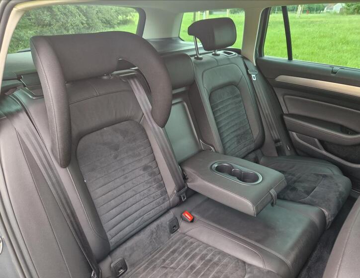 Volkswagen Passat 24